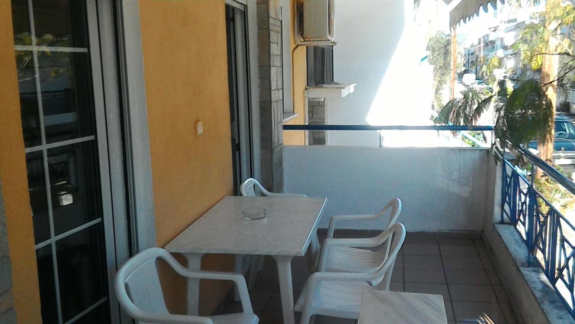 Leonidas Apartments Néa Péramos Eksteriør billede
